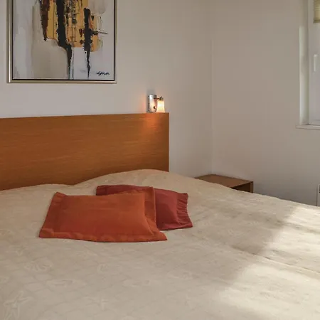 Nyaraló 3 Bedroom Lovely Home In Norre Nebel *